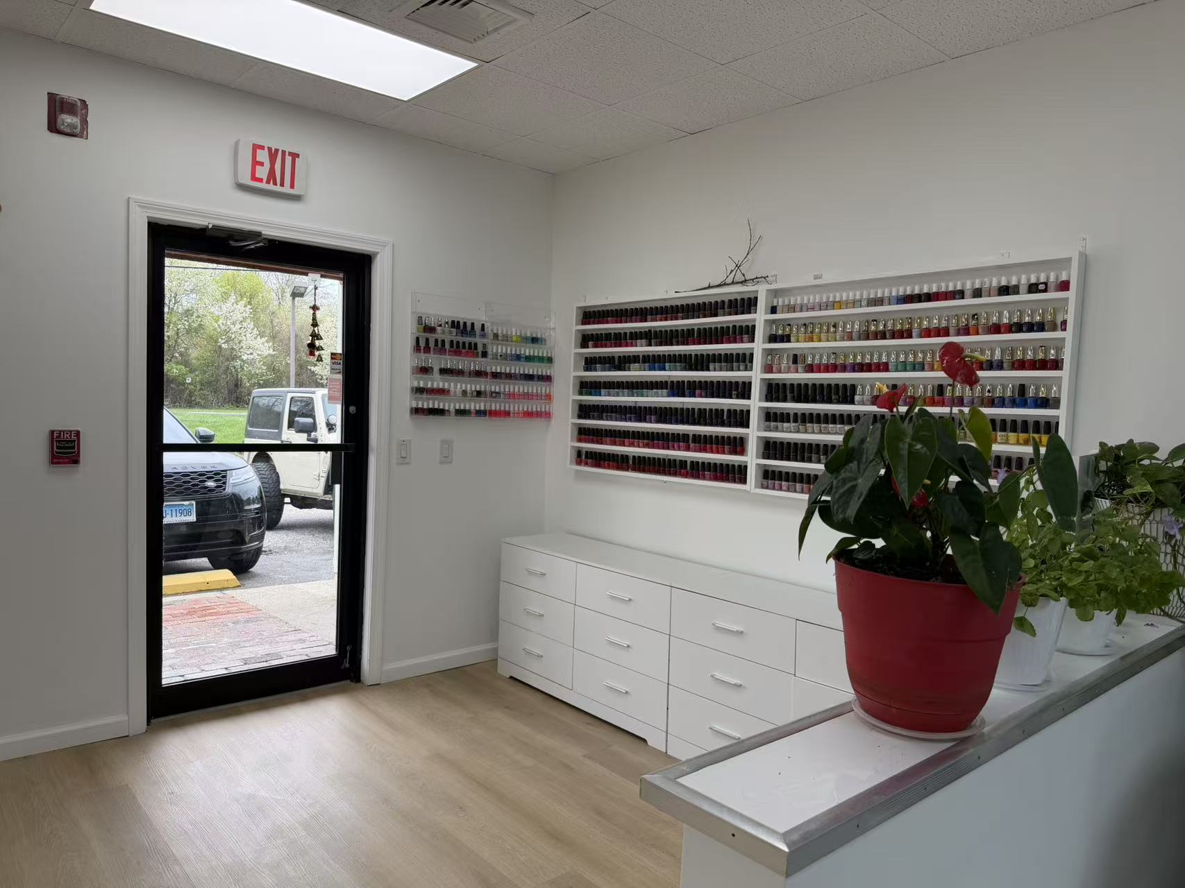 Golden Nail Spa gallery image